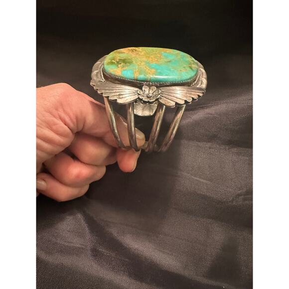 VINTAGE 70's 80's HUGE HEAVY SIGNED NAVAJO CARVED STERLING TURQUOISE CUFF - Picture 5 of 14